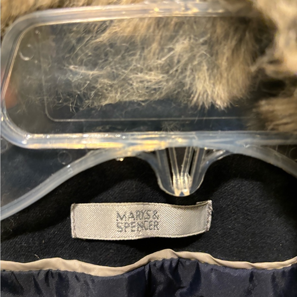 Marks and Spencer thick coat with removable neck fur - Picture 4 of 4